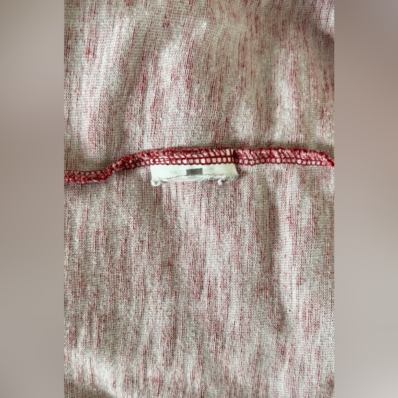 Abercrombie & Fitch Men's Size 2XL Long Sleeve T-Shirt Crew Neck Logo Red - Picture 6 of 7